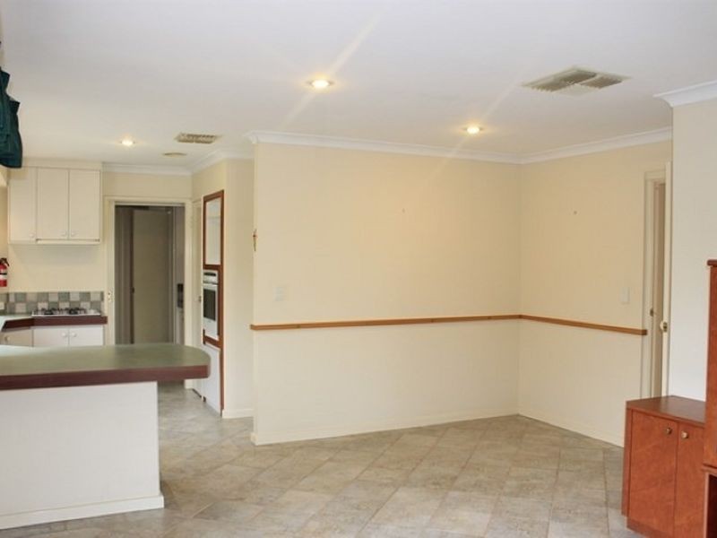 68B Towncentre Drive, Thornlie WA 6108