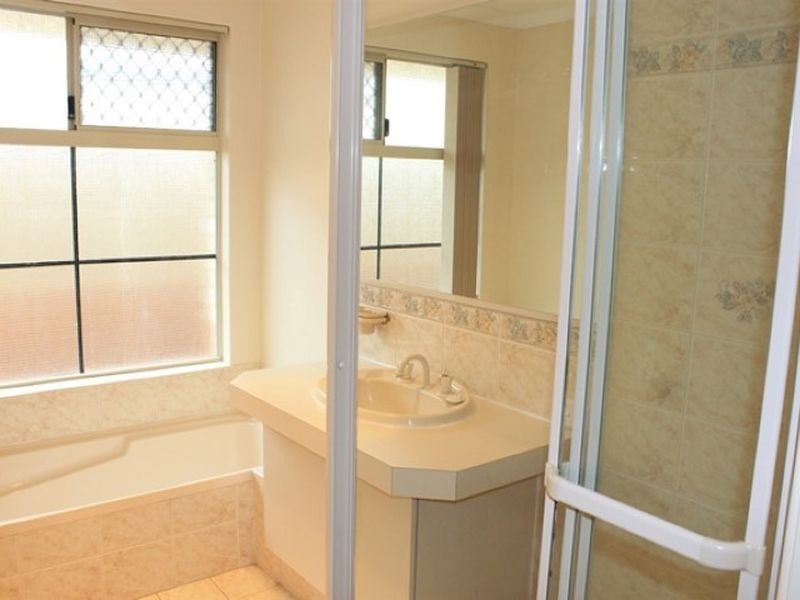 68B Towncentre Drive, Thornlie WA 6108