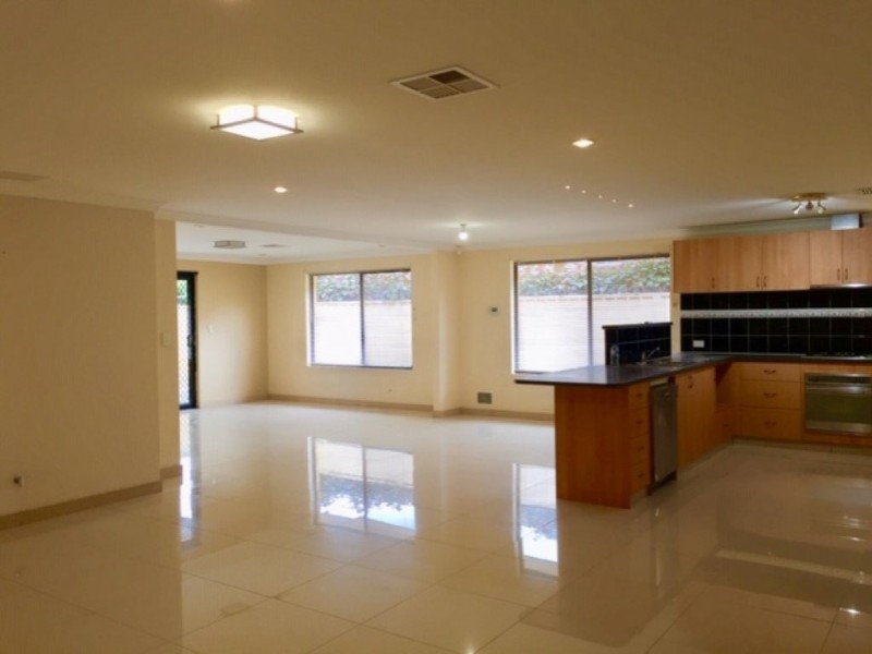 270 Shreeve Road, Canning Vale WA 6155