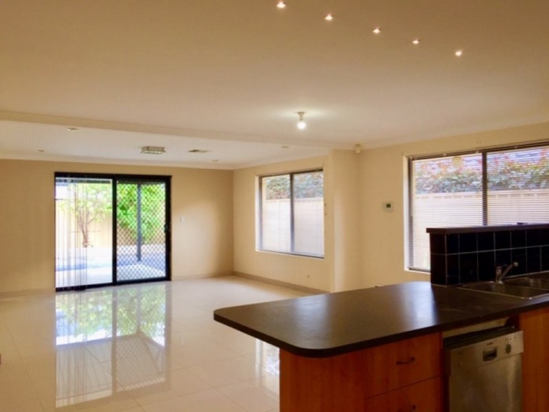 270 Shreeve Road, Canning Vale WA 6155