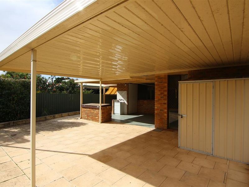 9b Tivella Court, Willetton WA 6155