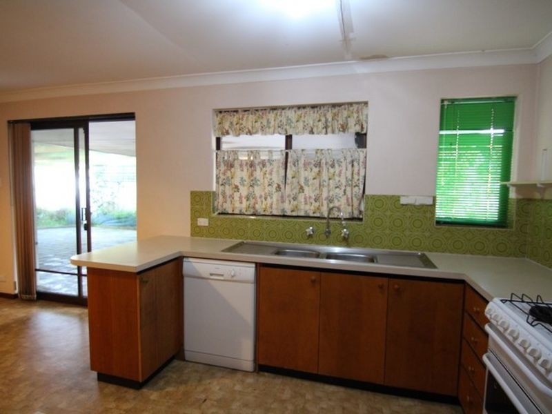 82 Burrendah Boulevard, Willetton WA 6155