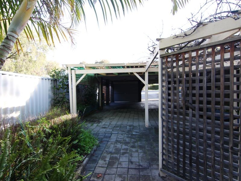 82 Burrendah Boulevard, Willetton WA 6155