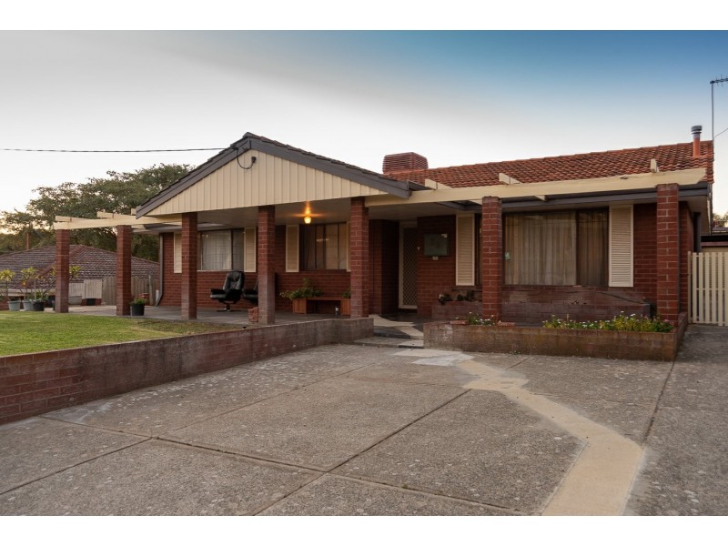 25 Birbeck Way, Spearwood WA 6163