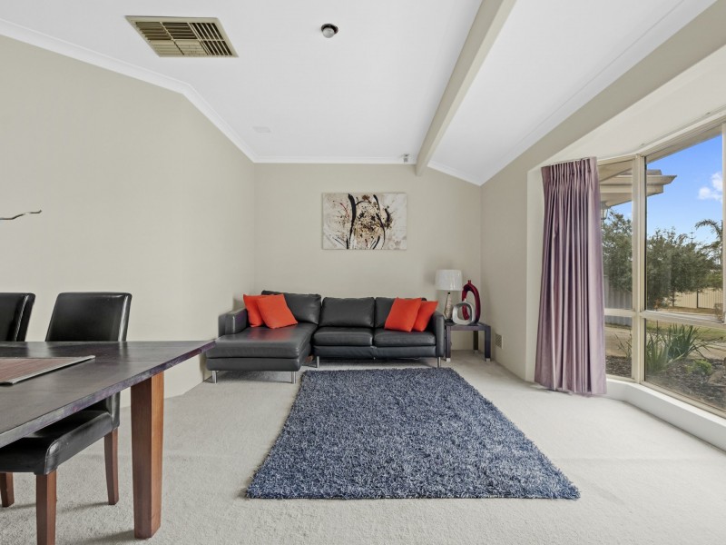 3 Itea Place, South Lake WA 6164
