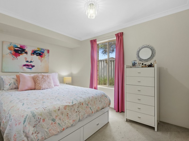 3 Itea Place, South Lake WA 6164