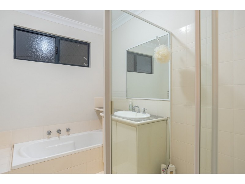 Unit 9/10 Leslie Street, Cannington WA 6107