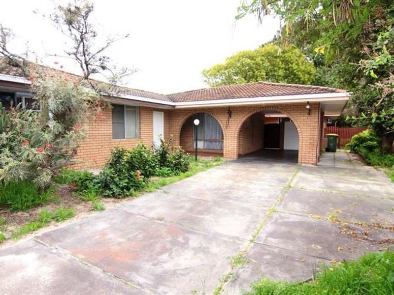 18b Harrolyn Avenue, Riverton WA 6148