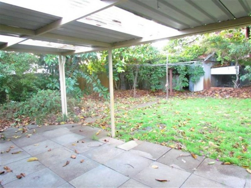 18b Harrolyn Avenue, Riverton WA 6148