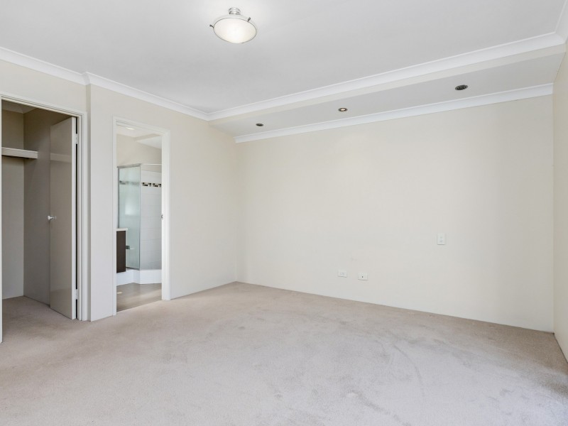 45 Copperback Circle, Huntingdale WA 6110