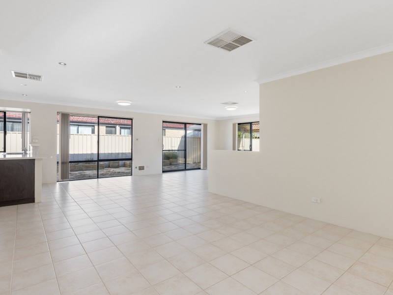 45 Copperback Circle, Huntingdale WA 6110