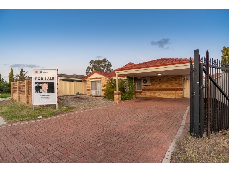 3 Mary Mackillop Glen, Queens Park WA 6107