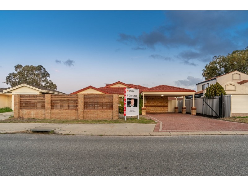 3 Mary Mackillop Glen, Queens Park WA 6107