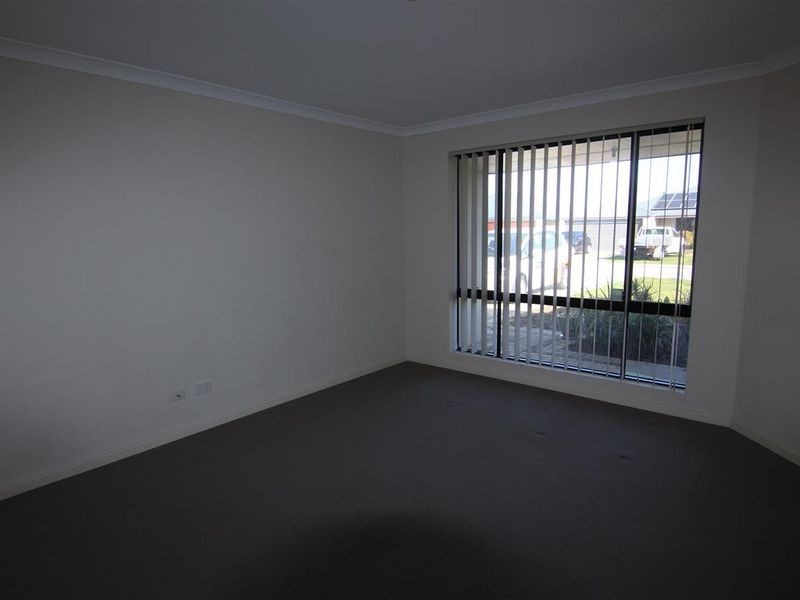 7 La Grange Way, Gosnells WA 6110