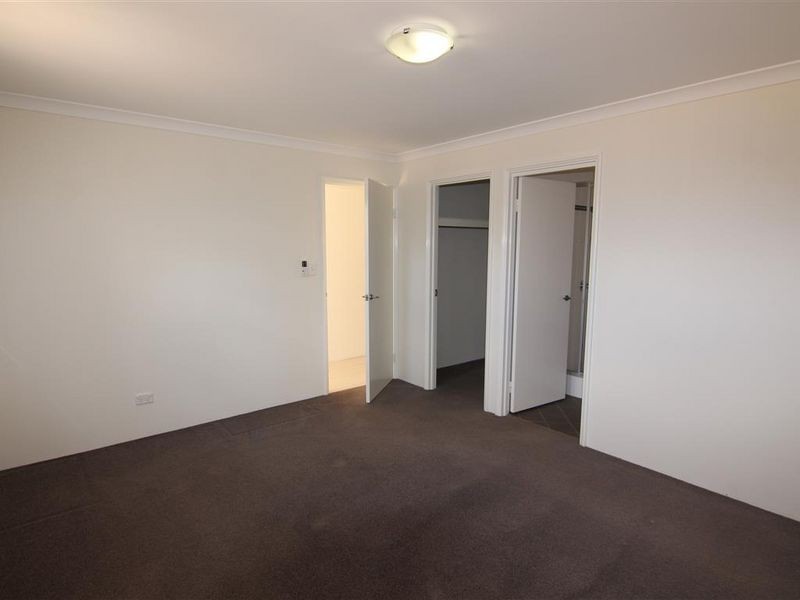 4/17-21 Third Avenue, Kelmscott WA 6111