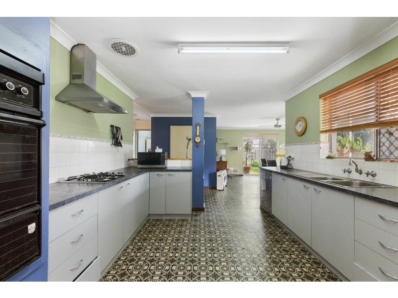 303 Vahland Avenue, Willetton WA 6155