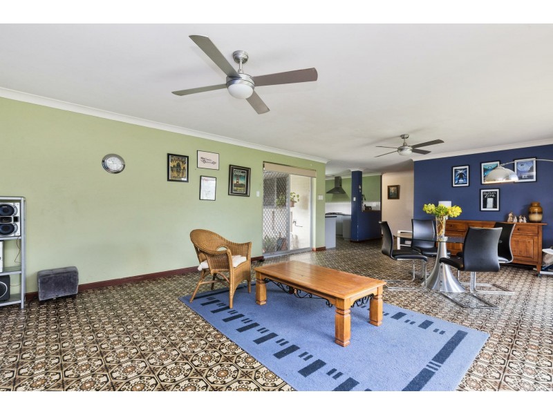 303 Vahland Avenue, Willetton WA 6155