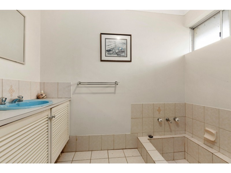 303 Vahland Avenue, Willetton WA 6155