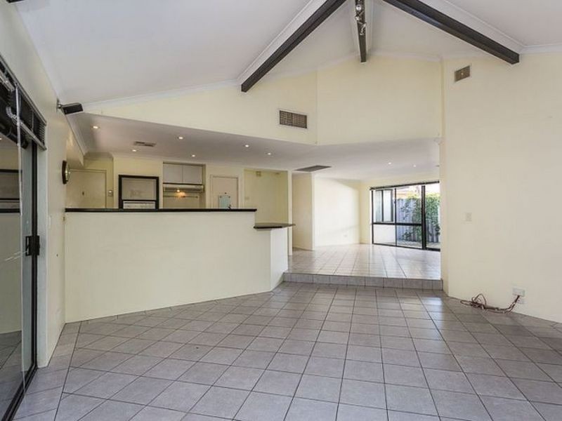 3 Gilbride Cove, Atwell WA 6164