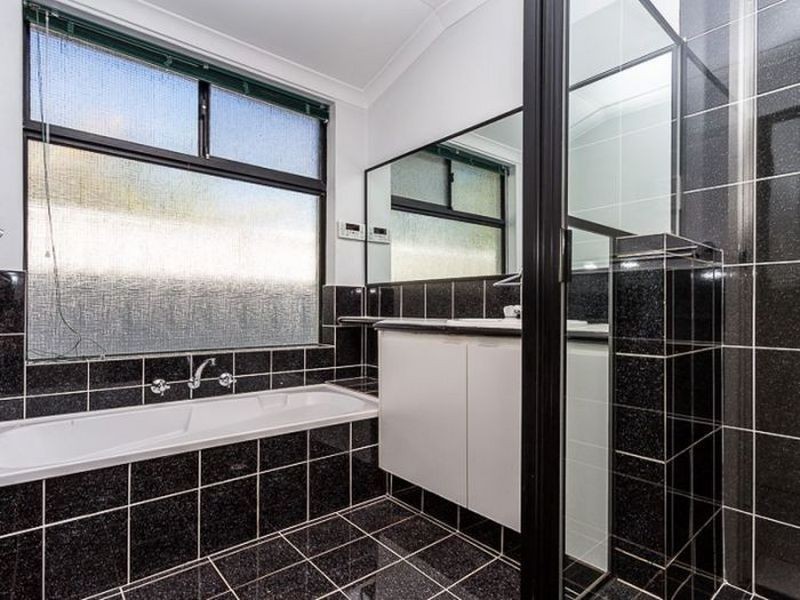 3 Gilbride Cove, Atwell WA 6164