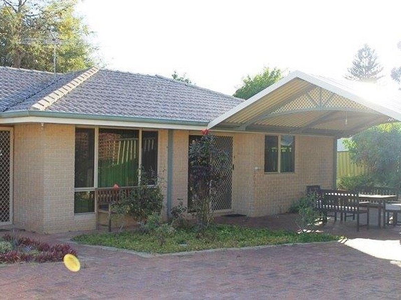 5a Kemmish Crescent, Melville WA 6156