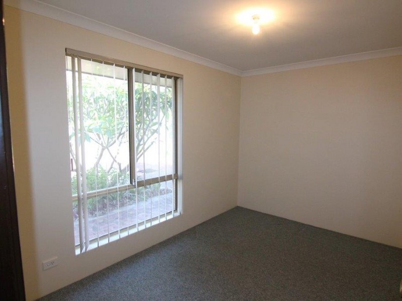 5a Kemmish Crescent, Melville WA 6156