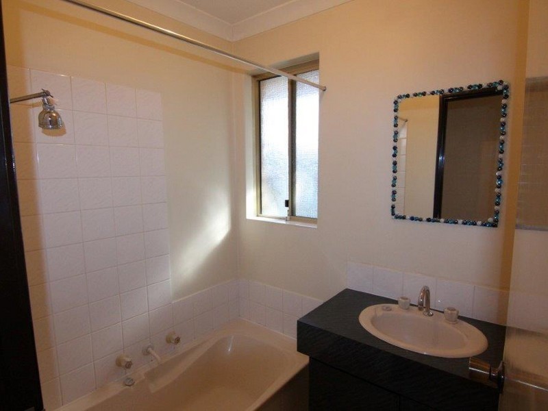 5a Kemmish Crescent, Melville WA 6156