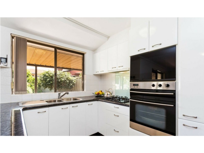 1 Iandra Loop, Willetton WA 6155