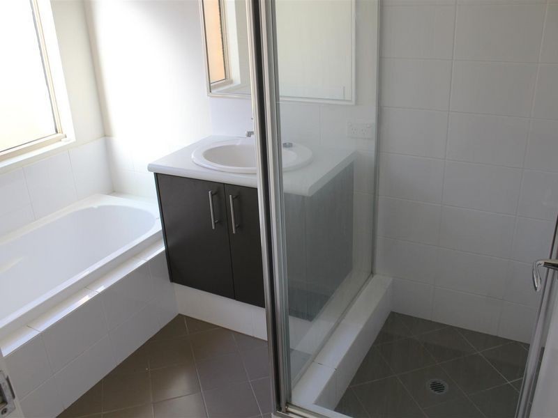 6/54 Sixth Road, Armadale WA 6112