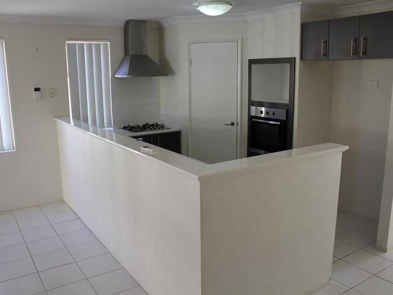 6/54 Sixth Road, Armadale WA 6112