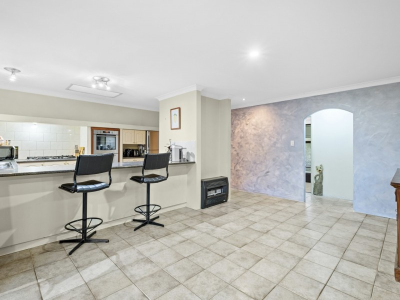 2 Ben Place, Willetton WA 6155