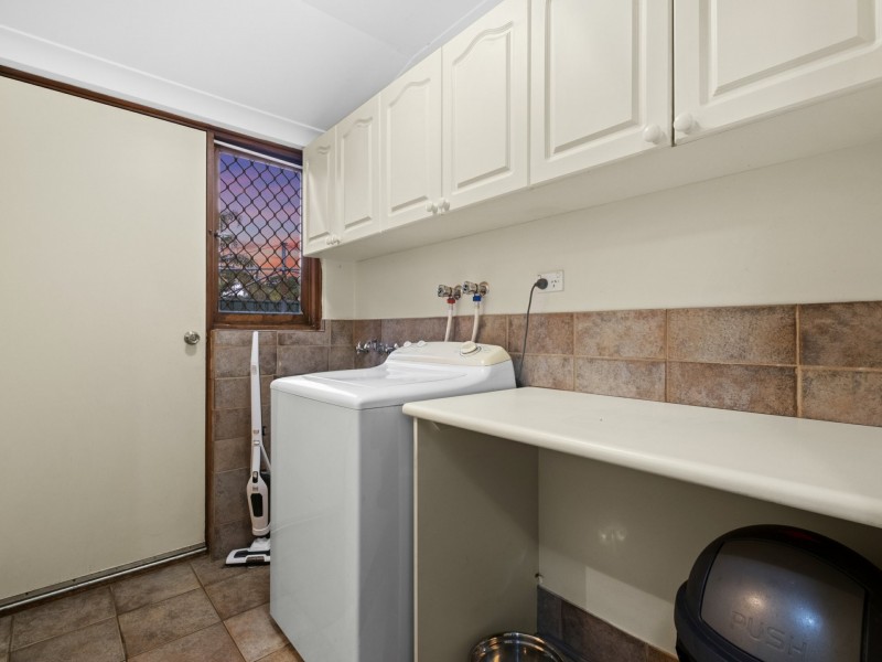 2 Ben Place, Willetton WA 6155