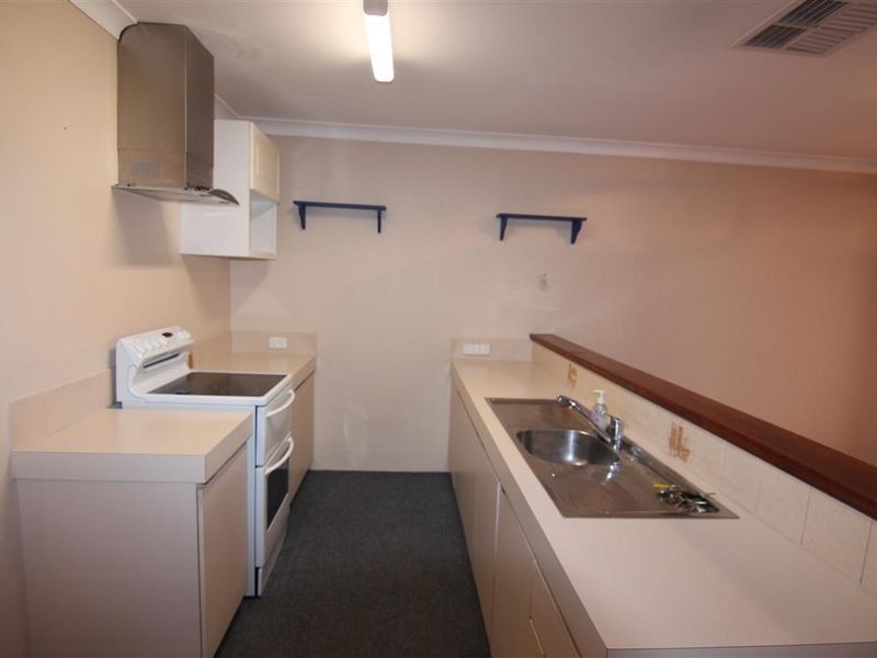 11/5 Dewey Street, Shelley WA 6148