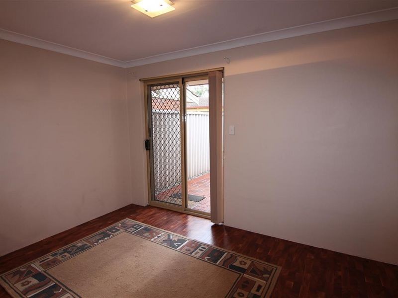 11/5 Dewey Street, Shelley WA 6148