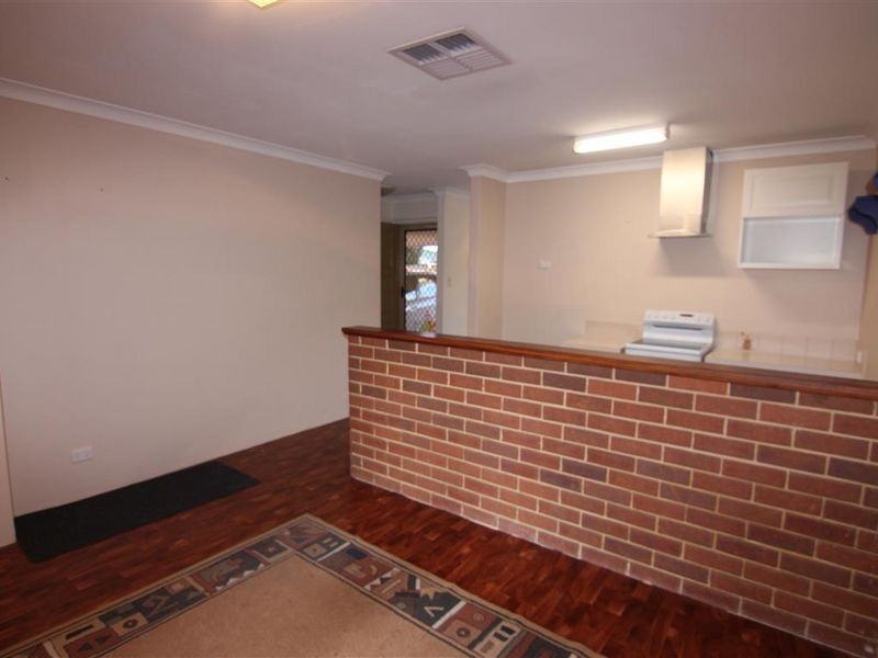 11/5 Dewey Street, Shelley WA 6148