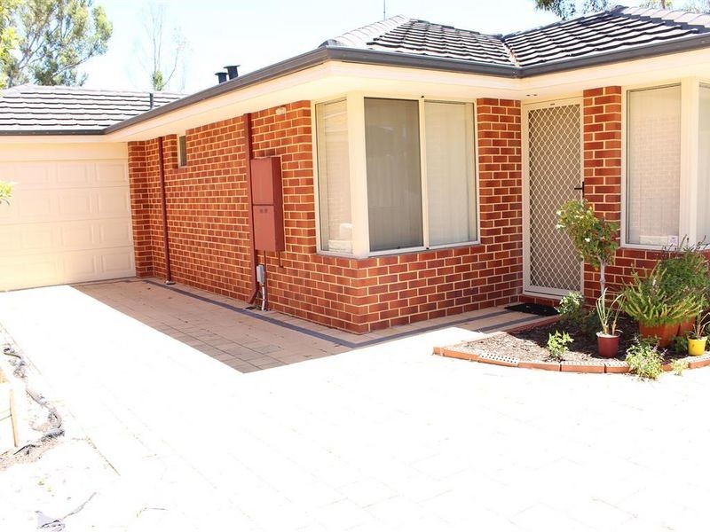 43c Stroughton Road, Westminster WA 6061