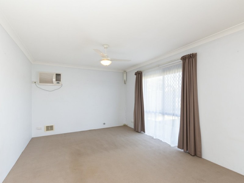 24 Eppalock Grove, South Lake WA 6164