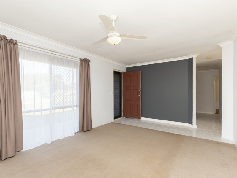 24 Eppalock Grove, South Lake WA 6164