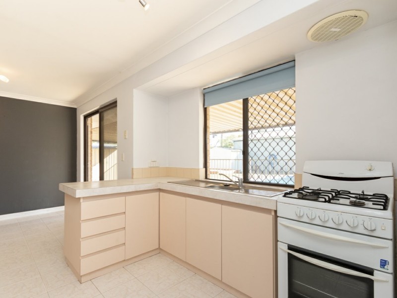 24 Eppalock Grove, South Lake WA 6164