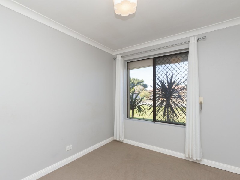 24 Eppalock Grove, South Lake WA 6164