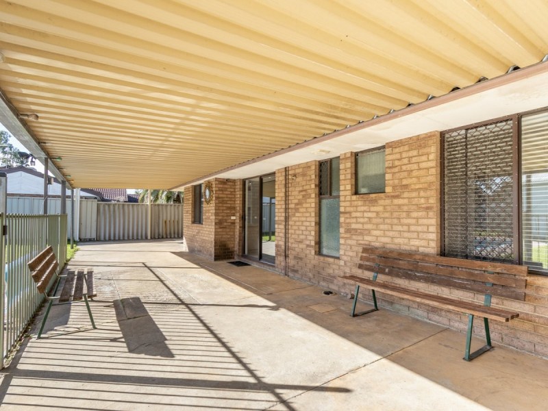 24 Eppalock Grove, South Lake WA 6164