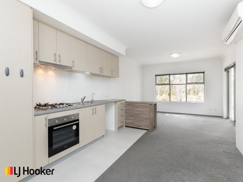 Apartment 8/11 Debenham Street, Thornlie WA 6108