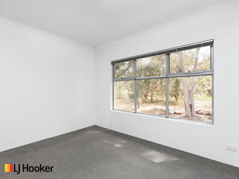 Apartment 8/11 Debenham Street, Thornlie WA 6108