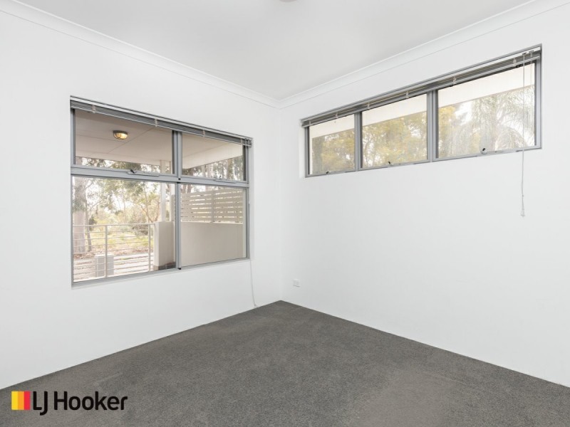 Apartment 8/11 Debenham Street, Thornlie WA 6108