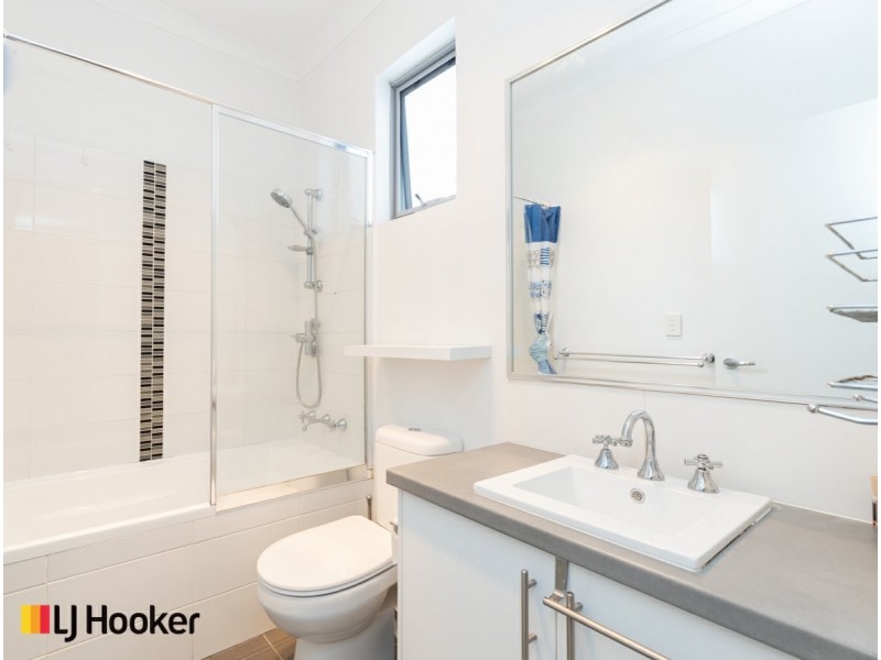 Apartment 8/11 Debenham Street, Thornlie WA 6108