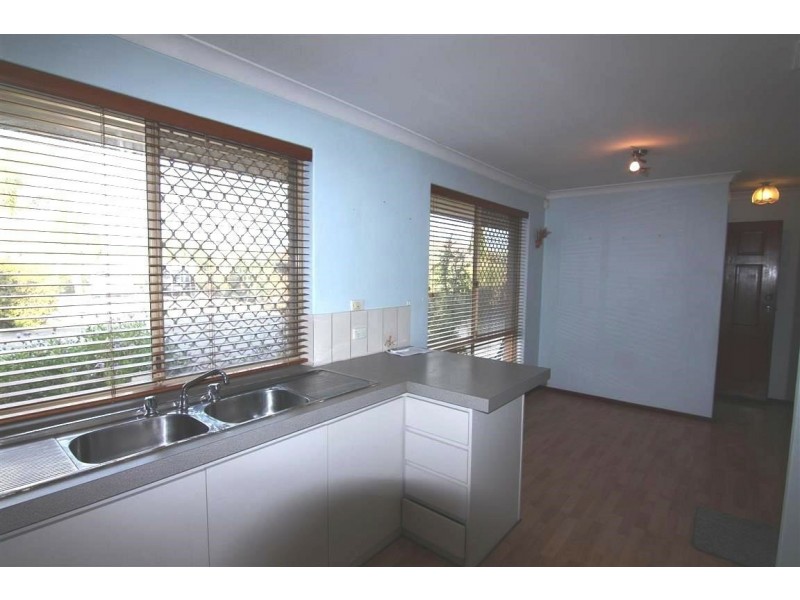 7/8 Neon Close, Parkwood WA 6147