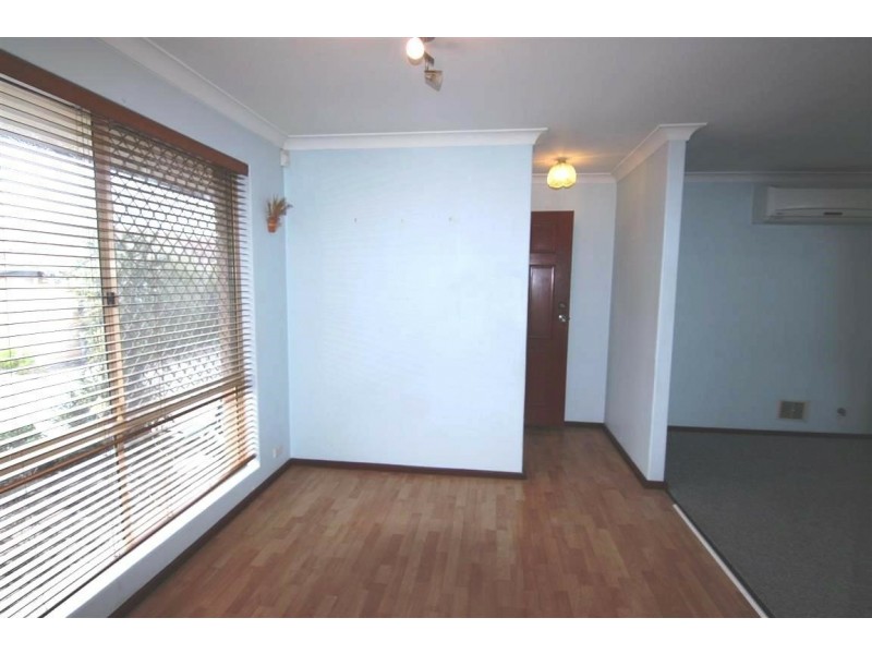 7/8 Neon Close, Parkwood WA 6147