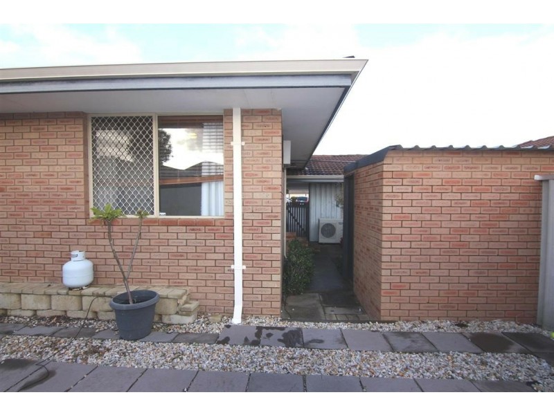 7/8 Neon Close, Parkwood WA 6147