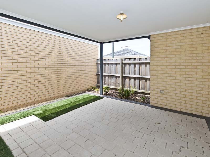 5 Malting Court, Canning Vale WA 6155