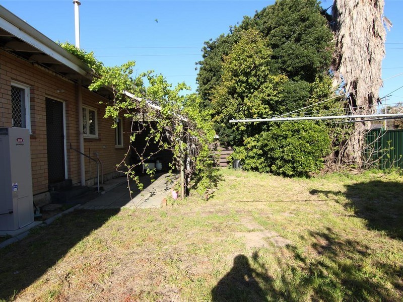 8/19 Freesia Way, Willetton WA 6155